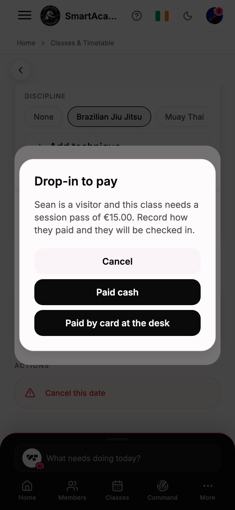 Check-in de um visitante sem passe: registre como pagou, e a pessoa entra.