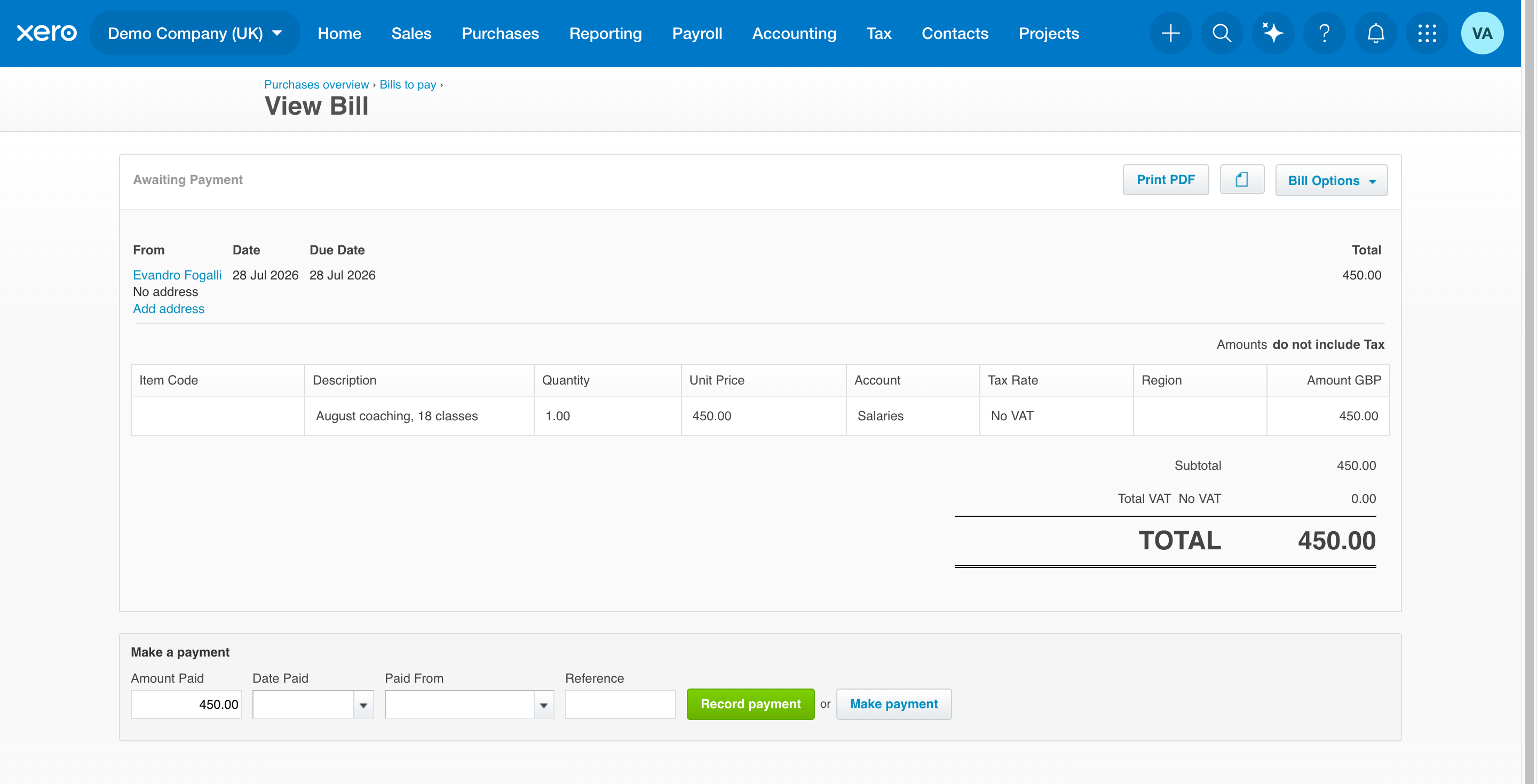 El pago al instructor como factura de compra aprobada en Xero, registrada en la cuenta de Salarios y sin IVA