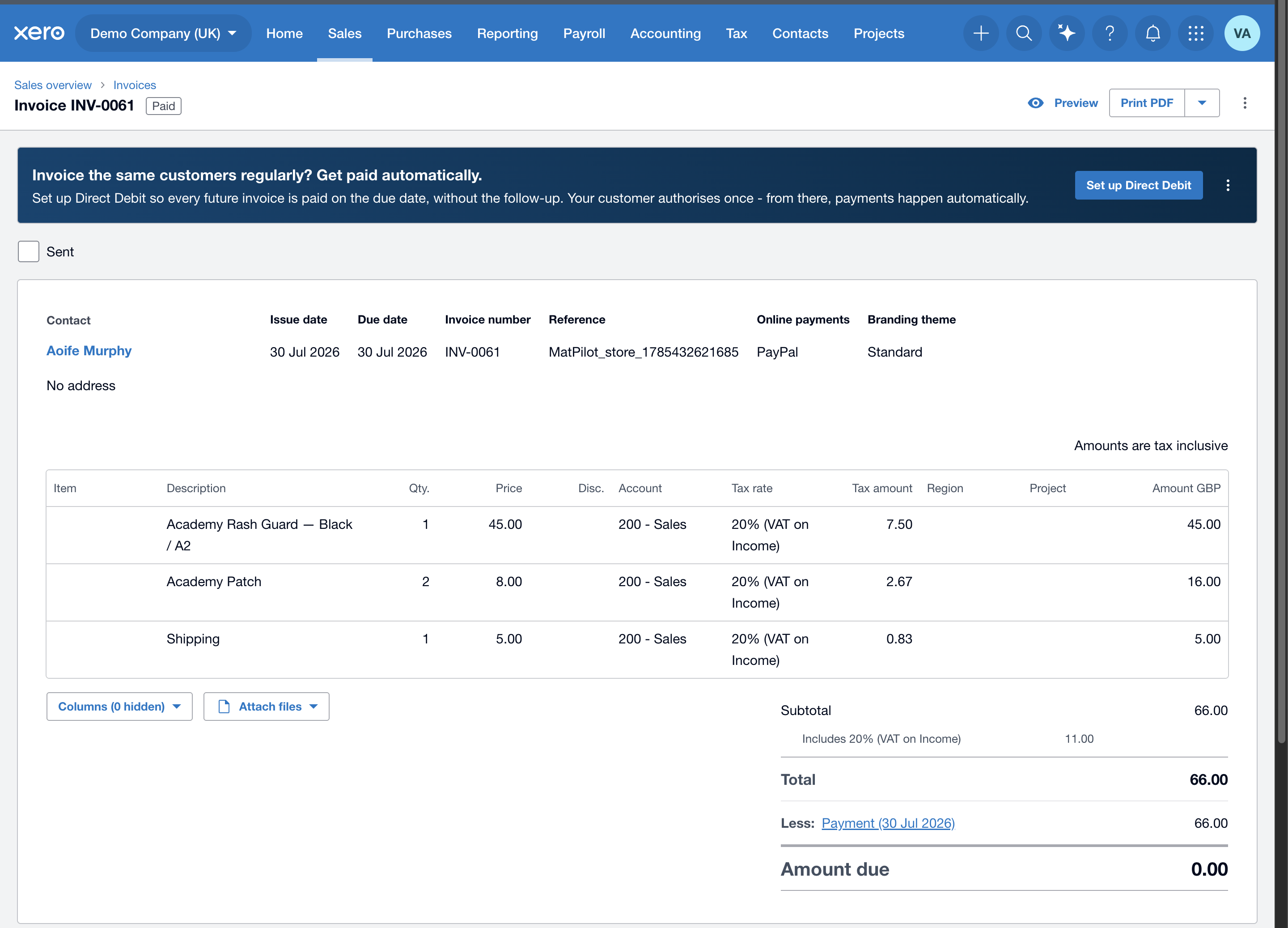 Un pedido de la tienda en Xero: una línea por artículo más el envío, con una referencia MatPilot_